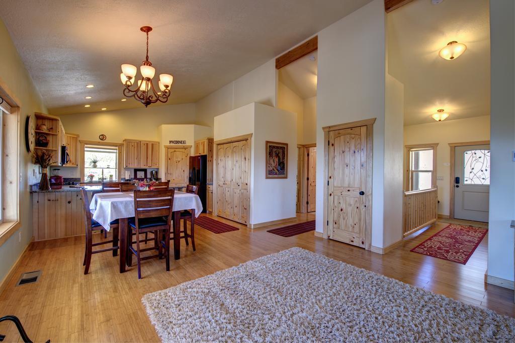 האץ' Ridgetop Hideaway מראה חיצוני תמונה